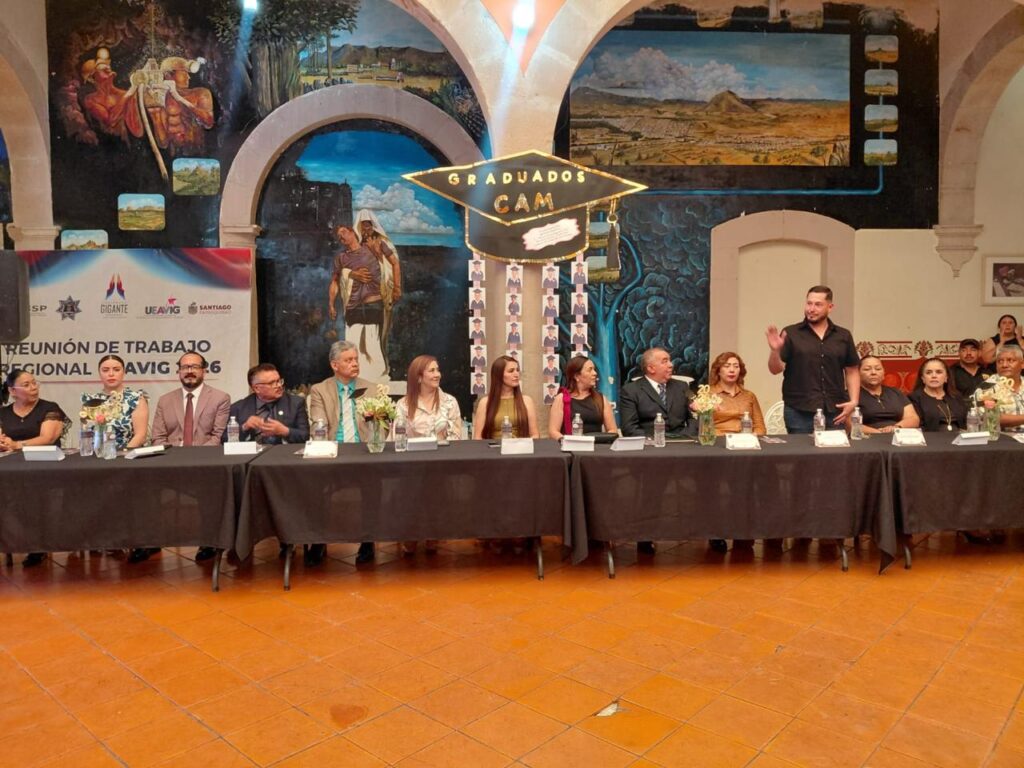 CAM Santiago alcanza cifra histórica con la graduación de 20 estudiantes
