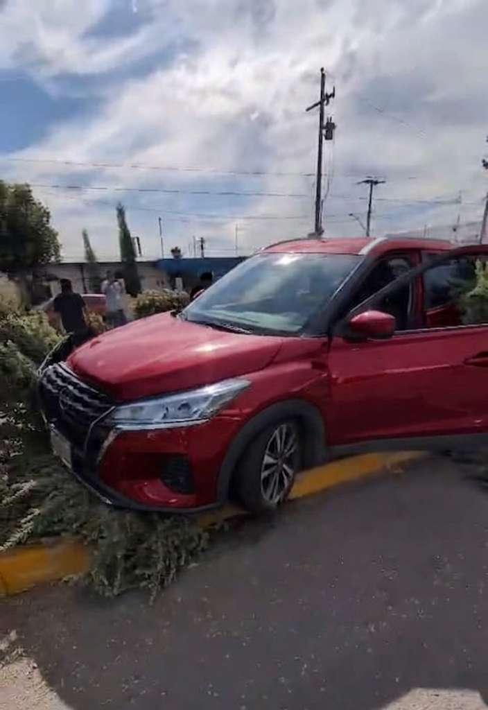 Aparatoso accidente en la Ortiz Mena