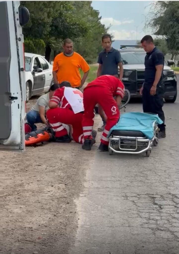 Identifican a ciclista al que ayer chocó una camioneta en el bulevar a El Pueblito