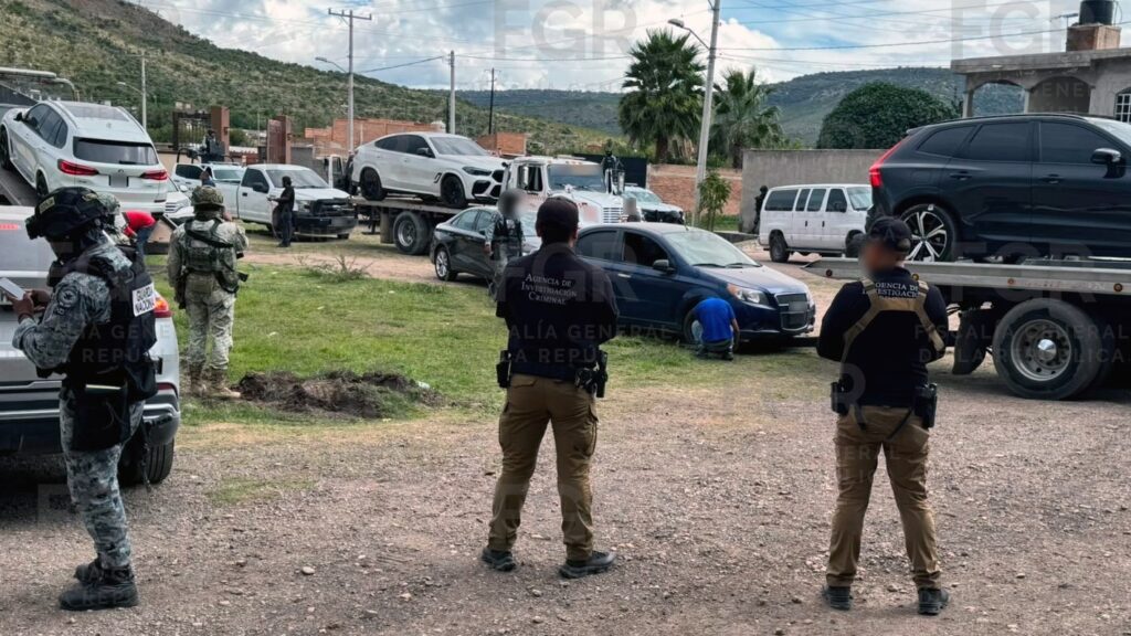 Mira lo que encontraron en La Ferrería, Durango aparte de vehículos robados y blindados