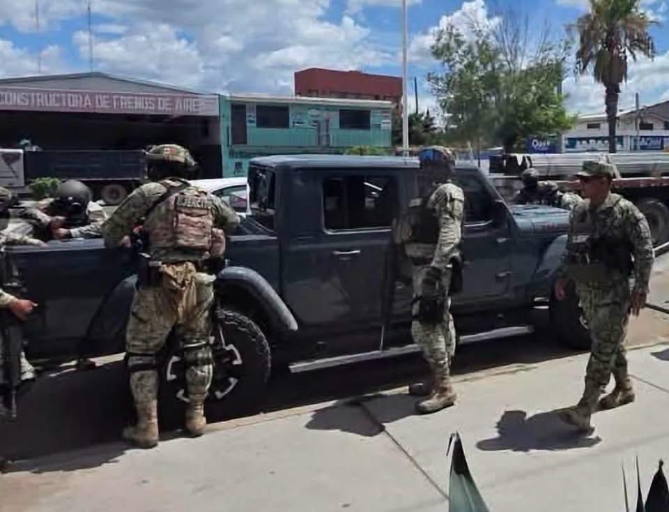 Lujoso vehículo asegurado en Durango por el Ejército Mexicano
