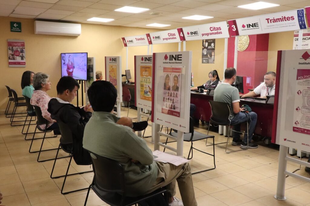 INE reduce a 15 días la entrega de la nueva Credencial para Votar y agiliza su distribución