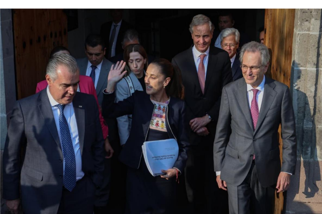 Palacio Nacional recibe a líderes exportadores tras revisión del T-MEC