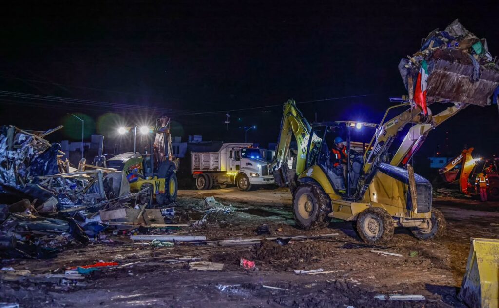 Por riesgos a la seguridad, patrimonio y la salud, autoridades evacuan predio federal invadido