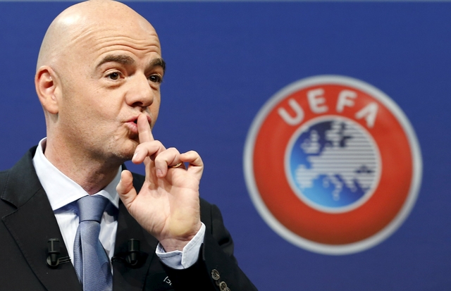 UEFA busca candidato para quitarle la presidencia de la FIFA a Infantino