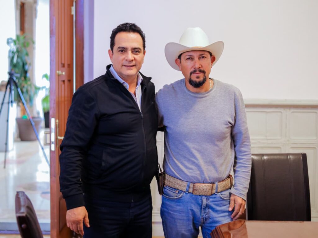 Fortalece Toño Ochoa un gobierno cercano que escucha y resuelve a la gran familia duranguense