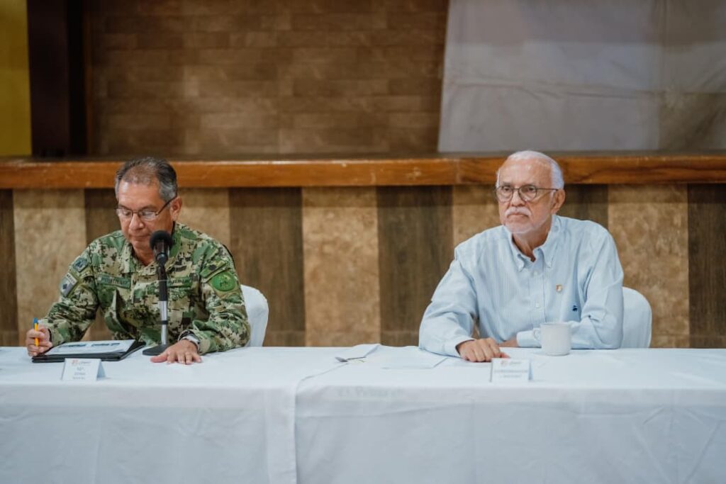 Miguel Ángel Navarro encabeza sesión itinerante de la Mesa de Construcción de la Paz en La Yesca