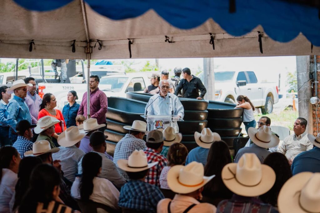 Reafirma Miguel Ángel Navarro su respaldo al sector ganadero en La Yesca