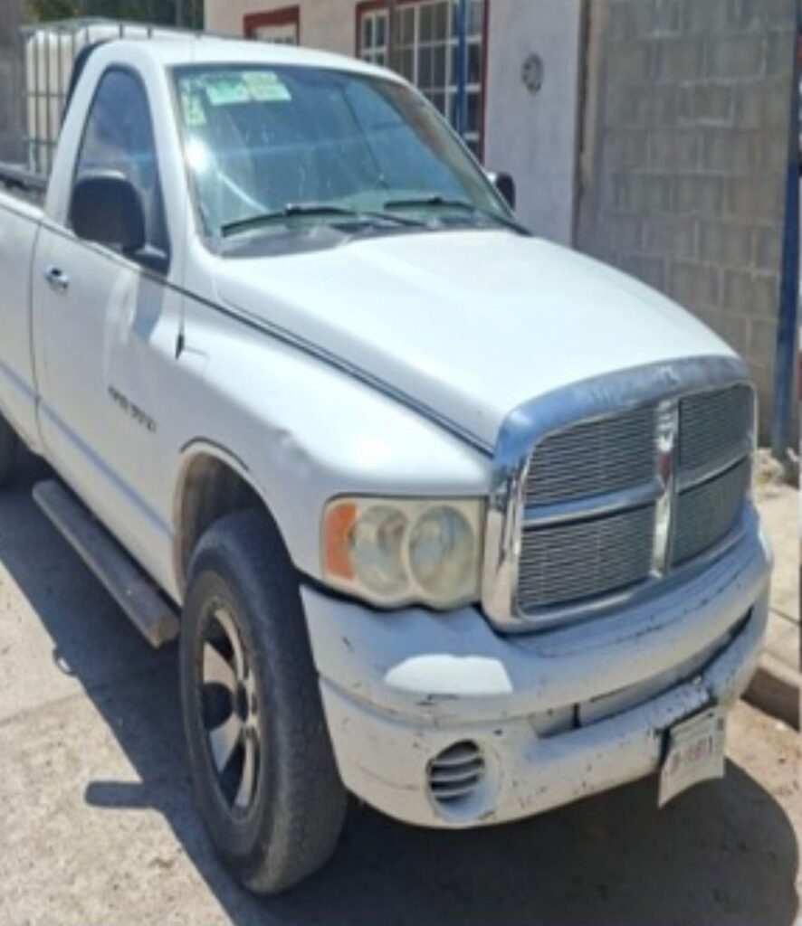 Roban camioneta en Sonora aparece en Durango tras chocar