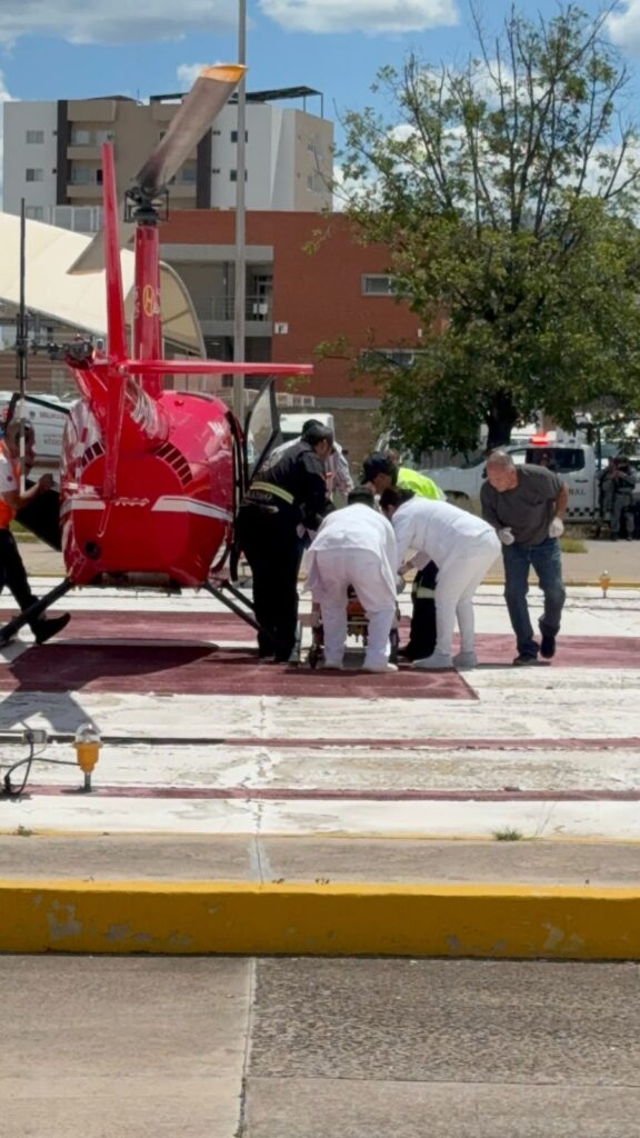 Minero es trasladado urgente de la sierra en helicóptero al Hospital Genera 450