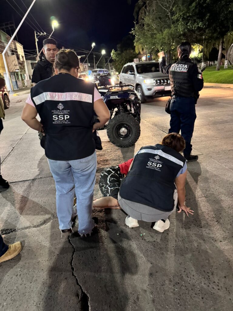 Reportaron a mujer atropellada; estaba intoxicada en el pavimento