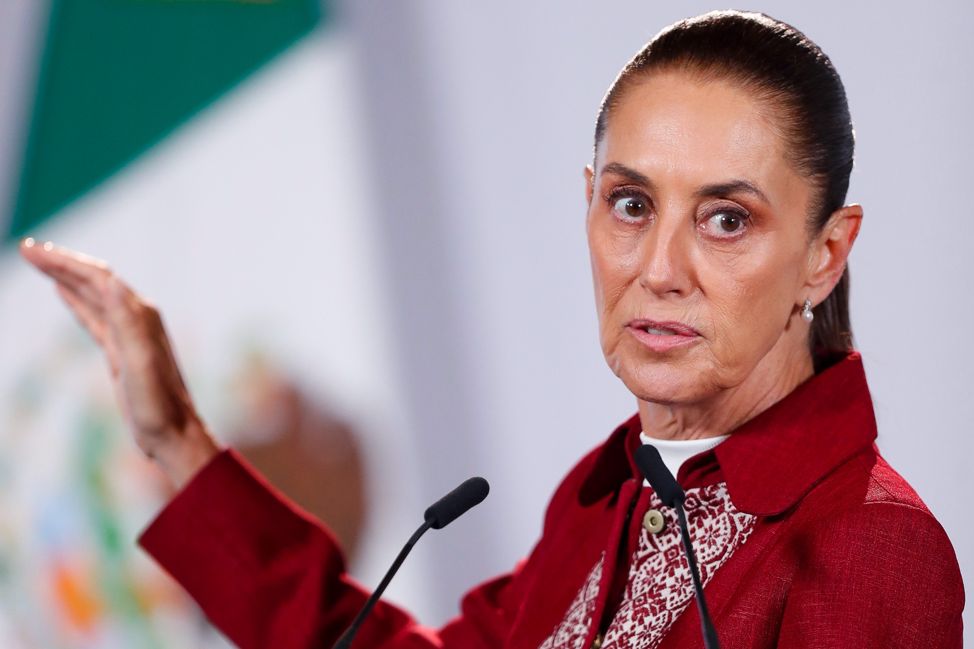 Sheinbaum cuestiona la prueba PISA y defiende la Nueva Escuela Mexicana